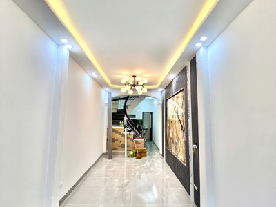 Nhà 3 tầng giá hơn 2 tỷ xíu phố phạm hữu điều, lê chân 0