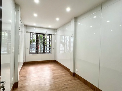 Nhà 3 tầng giá hơn 2 tỷ xíu phố phạm hữu điều, lê chân 1