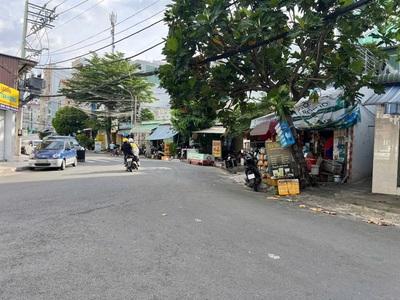 Mặt tiền tây sơn dt 4x22m, đường mặt tiền 12m.  ngay chợ tân hương 0