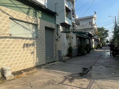 Chính chủ cần bán gấp nhà hẻm xe tải thông - ô tô ngủ trong nhà - giáp quận 6 - 4 tầng 4pn - 0