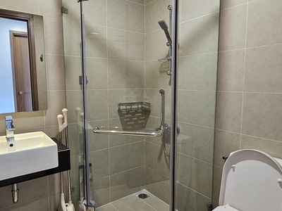 Cho thuê căn hộ Galaxy 9, Đường Nguyễn Khoái, Phường 1, Quận 4 : -	Căn hộ Galaxy 9 - 2pn, 2wc 2