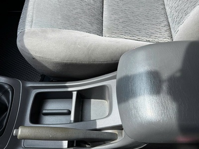 Bán xe Toyota innova 2.0E MT - 2013 - Giá 295 triệu . 3