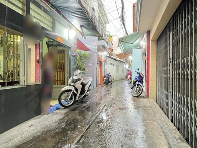 Bán nhà phú thọ, phường 1, quận 11. dt 36m2 x 2 tầng  3.5 x 11 . giá 4.45 tỷ tl. 0