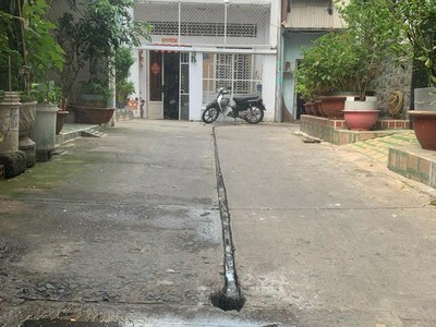 Bán nhà phú thọ, phường 1, quận 11.  dt 22m2 x 2 tầng  3.5 x 9 . giá 3.25  tỷ tl. 1