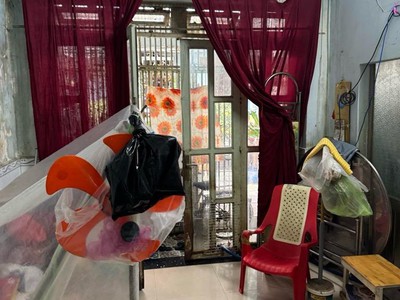 Bán nhà phú thọ, phường 1, quận 11.  dt 22m2 x 2 tầng  3.5 x 9 . giá 3.25  tỷ tl. 3