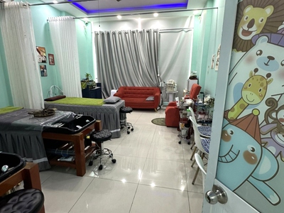 Ngộp giảm sốc 4 tỷ bán nhà mặt tiền kinh doanh đỉnh 4 tầng lê văn việt 100m2 4.5x22 chỉ 16 tỷ cho 1