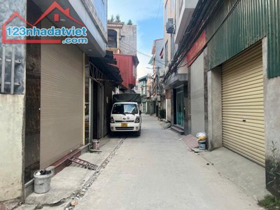 Bán đất 54m Phường Đồng Mai, Quận Hà Đông, ô tô vào tận nơi. đất trong đê 1