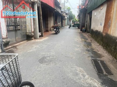 Bán đất 54m Phường Đồng Mai, Quận Hà Đông, ô tô vào tận nơi. đất trong đê 2