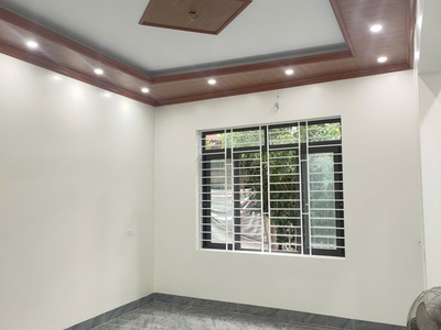Bán nhà 3 tầng mới ngay trung tâm Thành Phố Vĩnh Yên, Vĩnh Phúc. GIá chỉ 3,55 tỷ 3