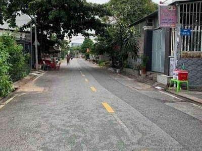 Cắt lỗ gấp lô đất Hóc Môn 84m2 full thổ cư 5x16 đường nhựa 6m giá 1,59 tỷ còn thương lượng 1