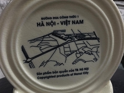 Đã chia sẻ với Công khai Biểu trưng kỷ niệm Đường đua công thức một Hà Nội Việt Nam do thành ủy 1