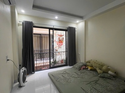 Bán nhà ngọc thuỵ,long biên 5 tầng siêu hiếm chỉ 4,x tỷ, nhà mới kingkoong 2