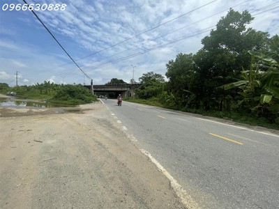 Em bán mấy ô đất phân lô mặt đường nguyễn chí thanh tp tuyên quang 0