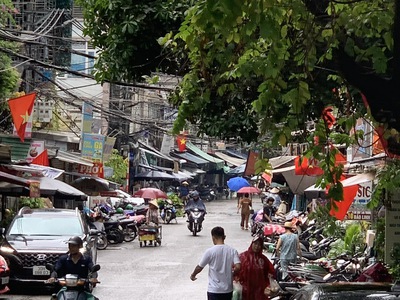 Bán nhà quận hoàn kiếm vị trí đẹp rẻ rộng ô tô 99m2 -35 tỷ 0