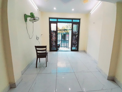 Nhà mặt tiền, ở ngay, cho thuê 12tr/th,tt quận 2, dtsd 186m2, giá chỉ 5ty nhỉnh 0