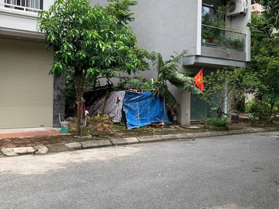 Bán đất tái định cư giang biên, view công viên, vỉa hè 4m, 90m, mt6m, chỉ 12 tỷ5 1