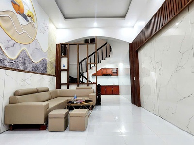 Nhà đẹp thiên lôi, 45m 3.5 tầng 4 ngủ, sân cổng riêng, giá chỉ 2.38 tỉ cực hiếm 1