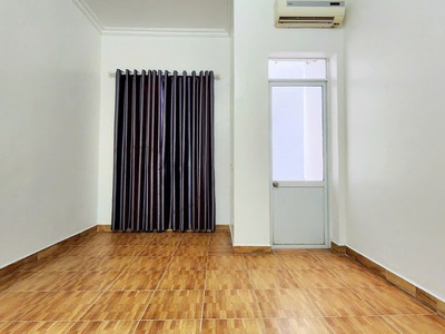 Nhà đẹp thiên lôi, 45m 3.5 tầng 4 ngủ, sân cổng riêng, giá chỉ 2.38 tỉ cực hiếm 3