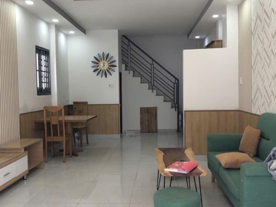 Nhà 2 Tầng-Phạm Văn Bạch-Tân BÌnh-HXH-40m2-Nở Hậu 0