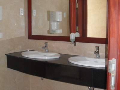 Cho thuê văn phòng đẹp MT Nguyễn Văn Trỗi, PN, 110m2, 55 triệu/ tháng 3