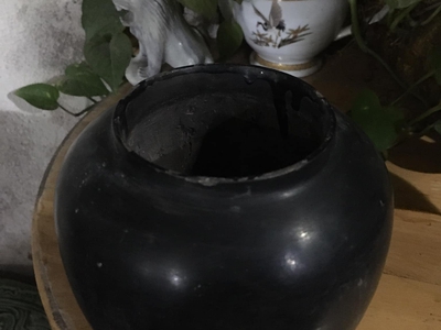 Lọ hoa sơn mài dáng chum sành cổ truyền xưa, chất liệu gỗ tự nhiên, hình thức đẹp như hình chụp, k 2