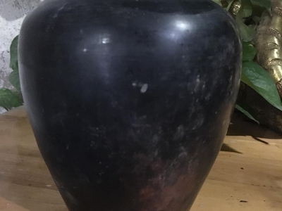 Lọ hoa sơn mài dáng chum sành cổ truyền xưa, chất liệu gỗ tự nhiên, hình thức đẹp như hình chụp, k 0