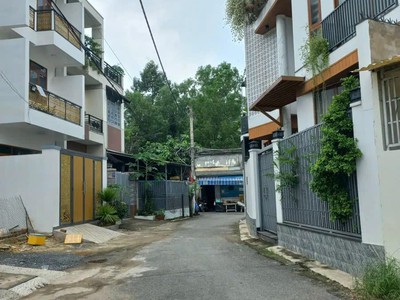 Bán căn nhà 4 tầng sát đường vành đai 2 đoạn gò dưa   phạm văn đồng, mt đường 14 phường tam bình, 0