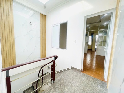 Bán nhà trại lẻ - quán nam, 53m 3 tầng độc lập dân xây, ngõ nông, giá 3.35 tỉ 2