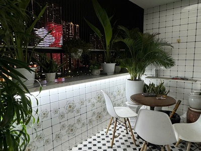 Cực xịn   bán căn góc 4n,3vs 146m2 đẹp nhất vimeco nguyễn chánh giá bán cực rẻ 60tr/m2, có slot oto 4