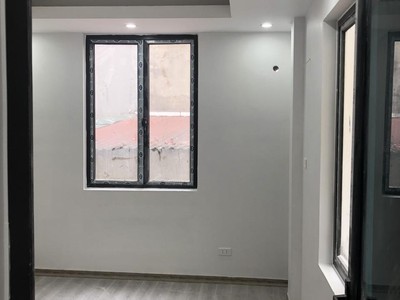 Bán nhà trần phú 35m2, 4 ngủ, 2 thoáng, ô tô đỗ cửa, ngõ nông 7.05 tỷ. 2