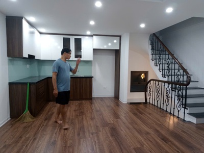 Cho thuê nhà riêng mới xây xong chính chủ 5 tầng sát khu đô thị thanh hà 1