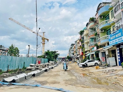 Mt lô góc kinh doanh đỉnh ngay tạ quang bửu 67 m2   4.2 x 16  chỉ 16 tỷ ,vuông a4, 5 tầng, 7pn hoàn 4