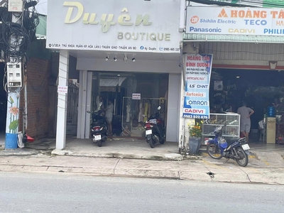 Em cần sang lại mặt bằng trống gần trường tiểu học bình thuận 1 khu dân cư đông đúc 2