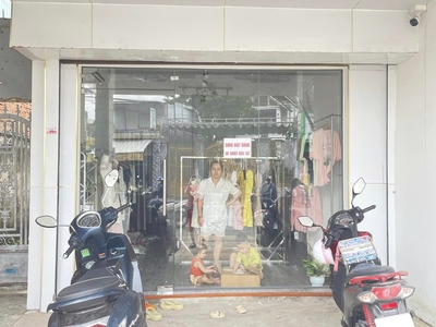 Em cần sang lại mặt bằng trống gần trường tiểu học bình thuận 1 khu dân cư đông đúc 3