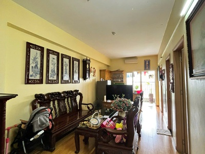 Cần bán nhanh căn hộ 2 ngủ, tầng trung view chính Hồ điều hòa, tại KDT Thanh Hà Cienco 5 4