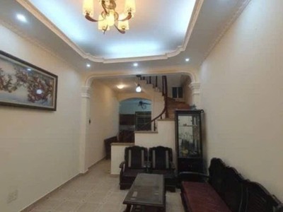 Cho Thuê nhà ngõ Yên Lãng, Láng Hạ Đống Đa  61m x 3T - 4 phòng giá 15 triệu 0