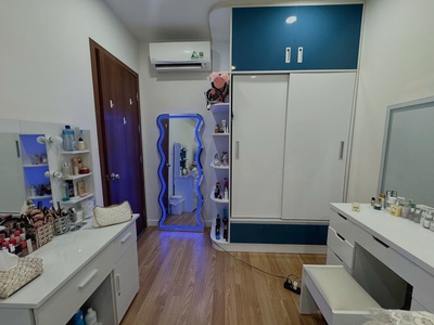 Có việc gấp cần về quê sang lại căn hộ 1 pn đường bến vân đồn - tp hồ chí minh 0