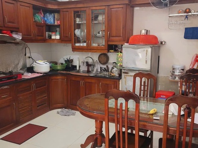 Bà cô gửi B/án nhà 3 tầng mặt phố lê thánh tông phường lê thanh nghị TPHD 5