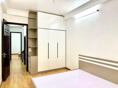 Sở hữu nhà xây mới 5 tầng giá nhỉnh tỷ sát trường ĐH Thể Dục Thể Thao 3