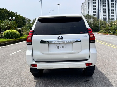 Nhập đội: TOYOTA PRADO 2.7VX 2018 fom mới 5