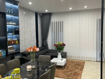 Nhà đẹp lung linh nội thất full ở  luôn,trước nhà  ô tô chánh, vỉa hè 4m,phố đức giang 70m2,6 tầng, 2