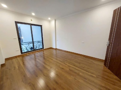 Nhà mới 5 tầng, trung tâm việt hưng - 37.3m hơn 5 tỷ 1