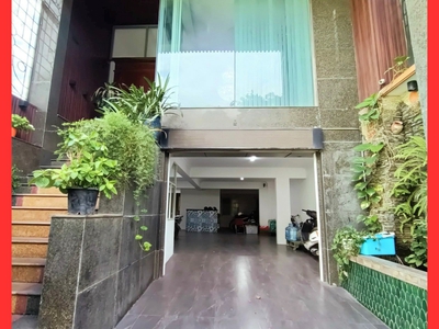 Bán nhà văn phòng cự khối 133m2, 8 tầng thang máy- mặt tiền 7m - dòng tiền gần 1 tỷ/năm 0