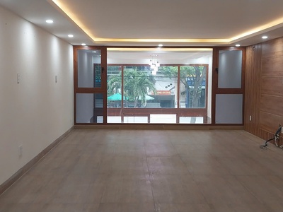 Mặt tiền nguyễn hữu thọ, ngã tư, 125m2, 5.5 tầng, thang máy, kinh doanh đỉnh, văn phòng 0