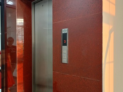 Bán nhà văn phòng cự khối 133m2, 8 tầng thang máy- mặt tiền 7m - dòng tiền gần 1 tỷ/năm 3