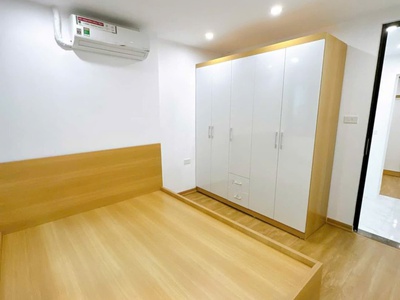 Tập thể tầng 2 phố thái hà 68m2, giá 2.98 tỷ 0