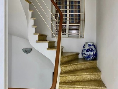 Mặt Phố Hai Bà Trưng 65M2 7 Tầng Thang Máy 32 Tỷ Vỉa Hè Rộng Dòng Tiền 70TR/TH 1