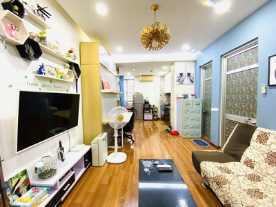 Cho Thuê căn hộ chung cư Nam Trung Yên Cầu Giấy 45m -10tr, nhà đẹp, đủ đồ 1