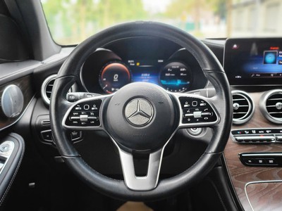 Cần Bán Xe MERCEDES GLC200 4 Matic  Sản Xuất Năm 2020 1