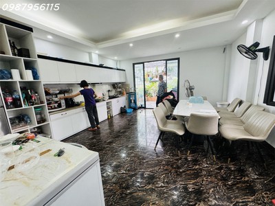 Nhanh tay  bán tòa nhà văn phòng mặt phố hồng tiến 90m2 - 7 tầng thang máy, vị trí đắc địa 1
